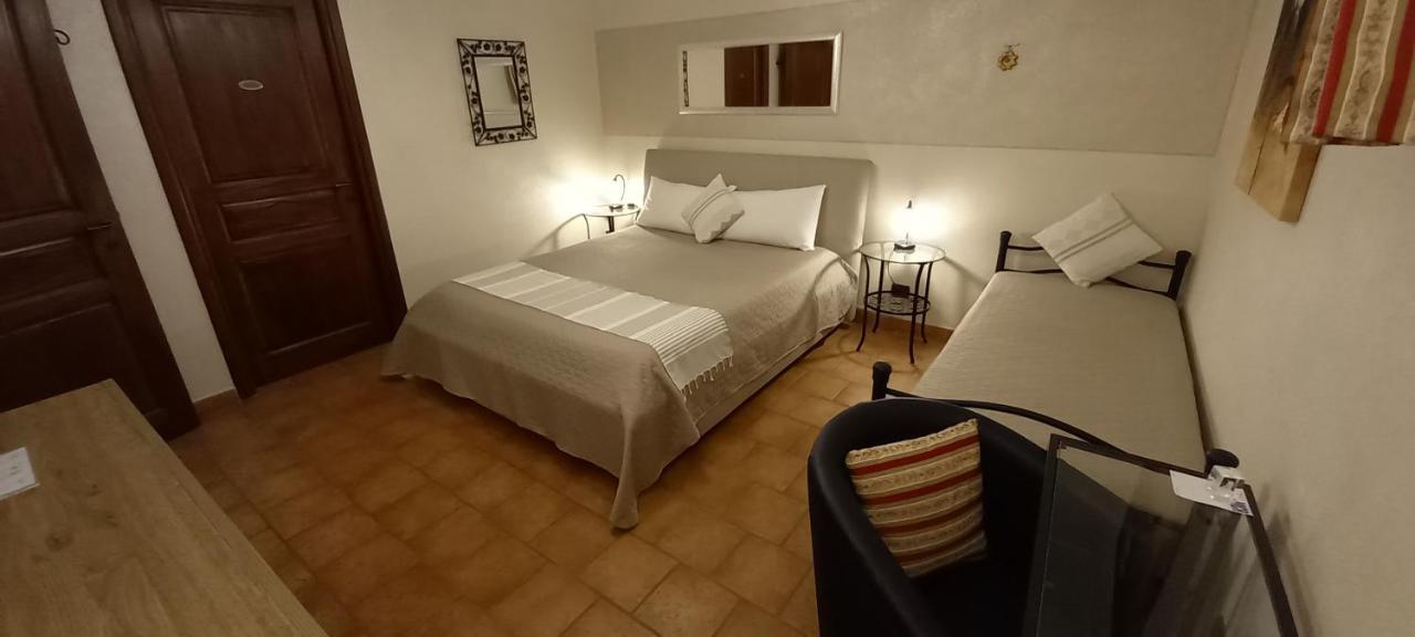 Villa Laura B&B Fossano Bagian luar foto