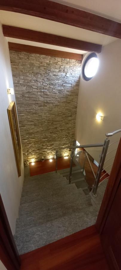 Villa Laura B&B Fossano Bagian luar foto