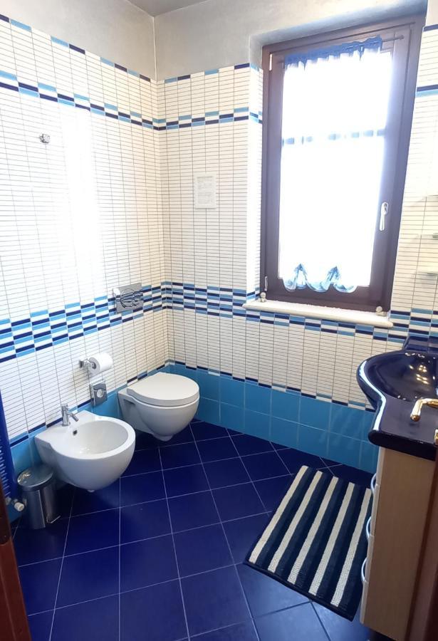 Villa Laura B&B Fossano Bagian luar foto
