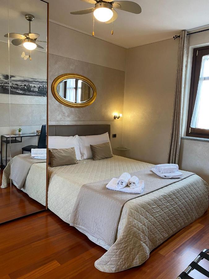 Villa Laura B&B Fossano Bagian luar foto