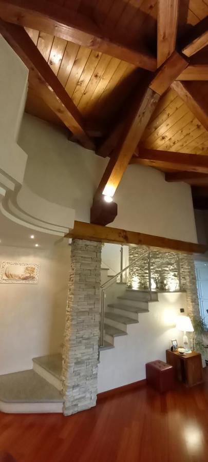 Villa Laura B&B Fossano Bagian luar foto