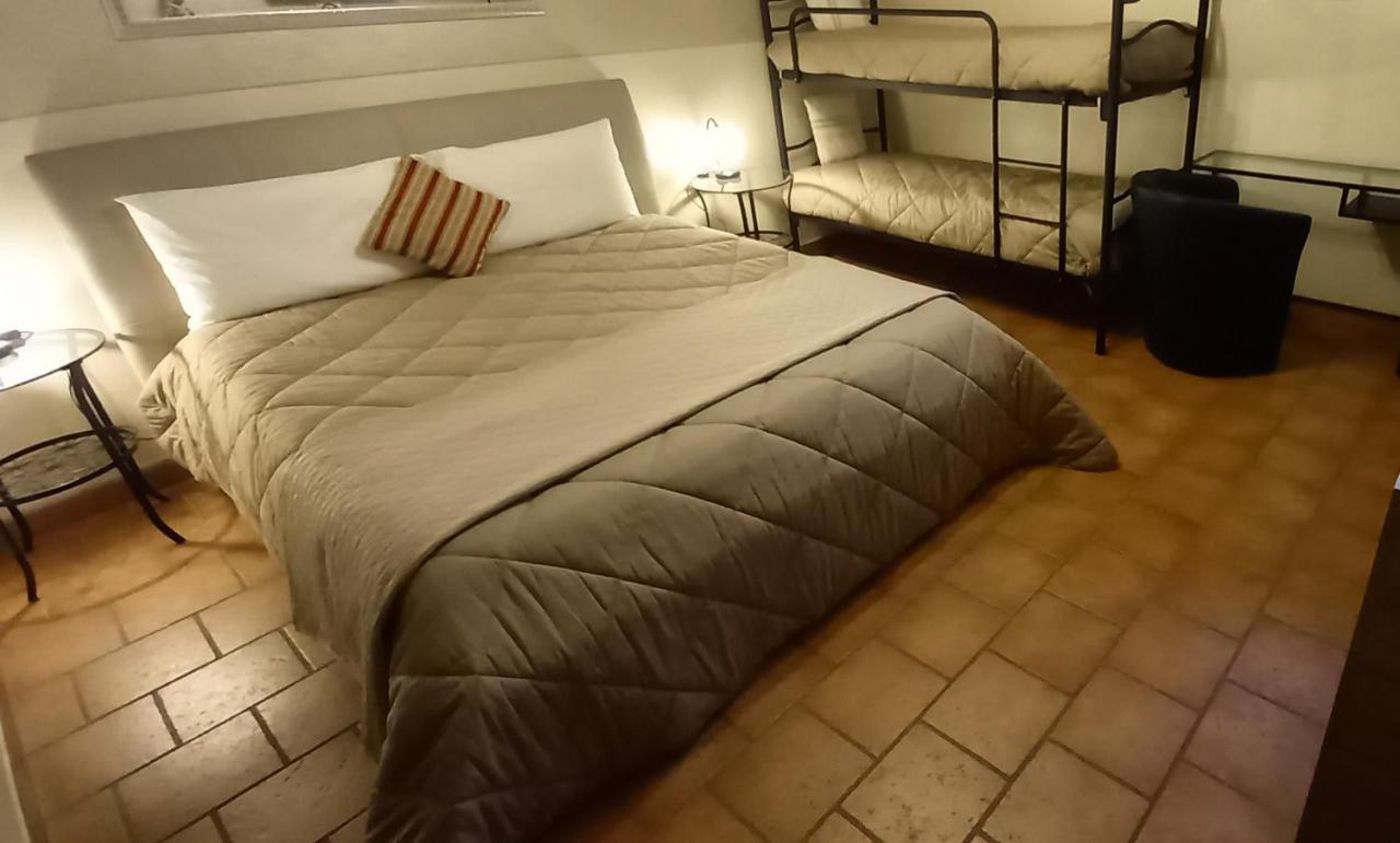 Villa Laura B&B Fossano Bagian luar foto