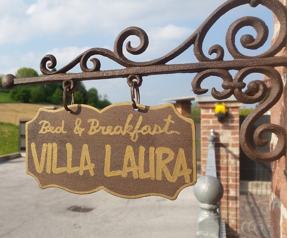 Villa Laura B&B Fossano Bagian luar foto